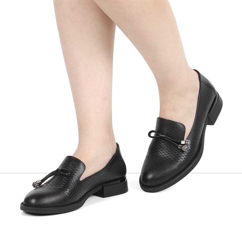 Kadın Siyah Tokalı Deri Loafer