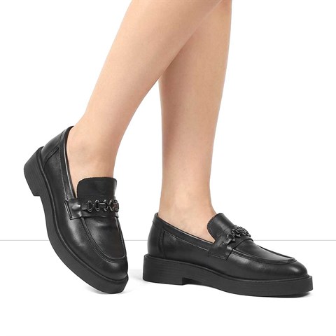 Kadın Siyah Tokalı Deri Loafer