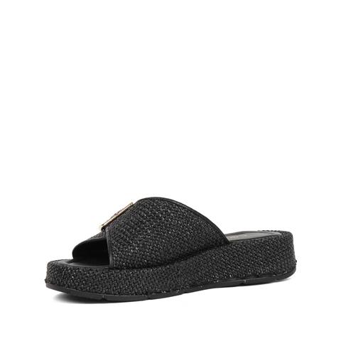 Kadın Siyah Tokalı Deri Terlik