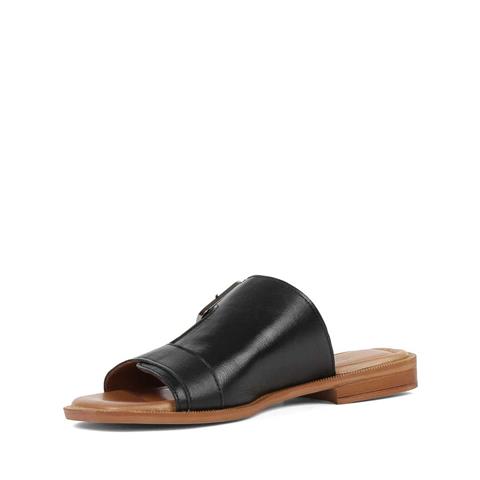 Kadın Siyah Tokalı Deri Terlik