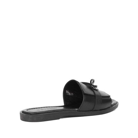 Kadın Siyah Tokalı Deri Terlik