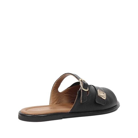 Kadın Siyah Tokalı Deri Terlik