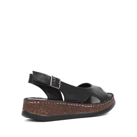 Kadın Siyah Tokalı Dolgu Topuklu Deri Sandalet