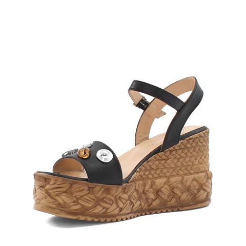 Kadın Siyah Tokalı Dolgu Topuklu Deri Sandalet