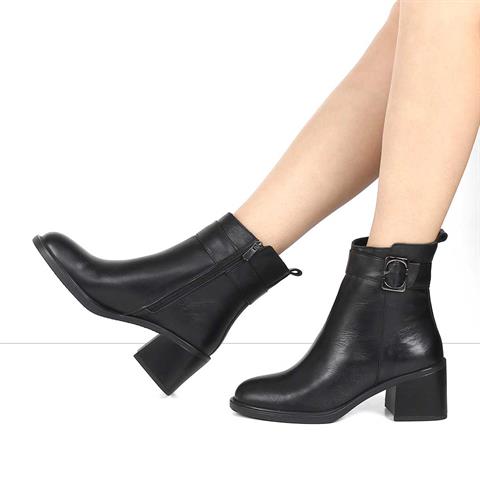 Kadın Siyah Tokalı Fermuarlı Deri Bot