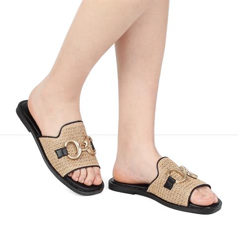 Kadın Siyah Tokalı Hasır Deri Terlik