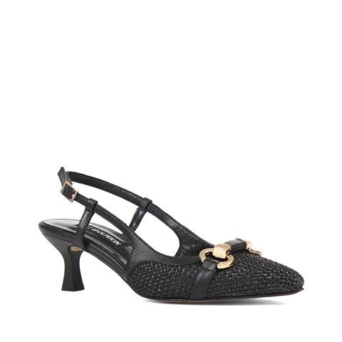 Kadın Siyah Tokalı İnce Topuklu Deri Klasik Ayakkabı