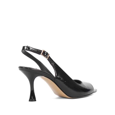 Kadın Siyah Tokalı İnce Topuklu Rugan Deri Klasik Ayakkabı