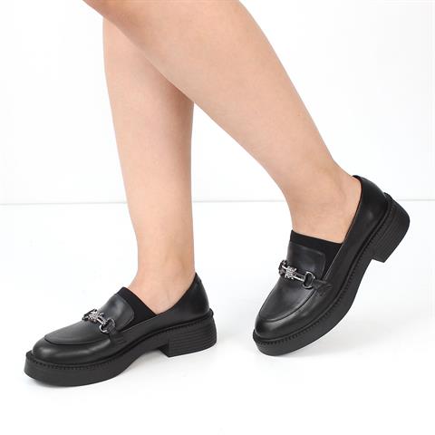 Kadın Siyah Tokalı Kalın Tabanlı Deri Loafer