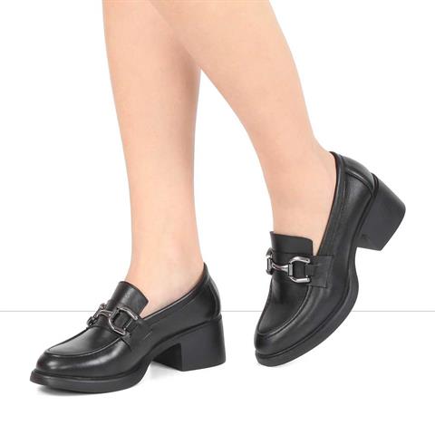 Kadın Siyah Tokalı Kalın Topuklu Deri Ayakkabı