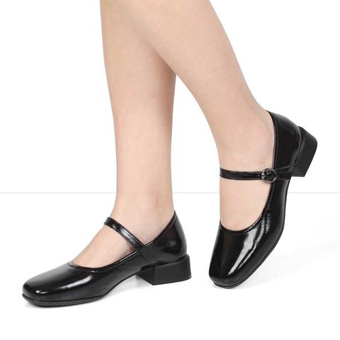 Kadın Siyah Tokalı Kalın Topuklu Rugan Deri Klasik Ayakkabı