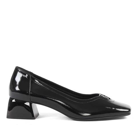 Kadın Siyah Tokalı Kalın Topuklu Rugan Deri Klasik Ayakkabı