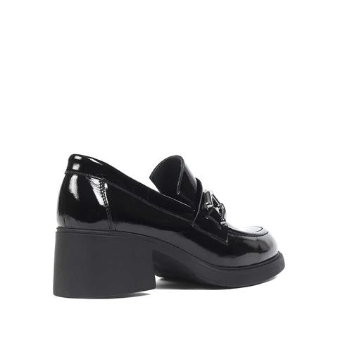 Kadın Siyah Tokalı Kalın Topuklu Rugan Deri Ayakkabı