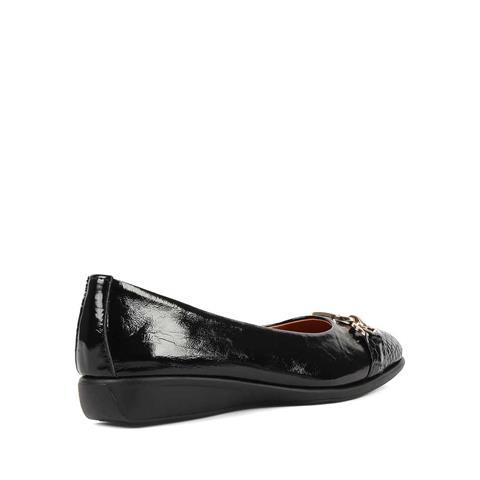 Kadın Siyah Tokalı Kroko Rugan Deri Babet