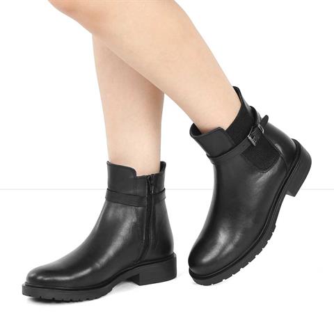 Kadın Siyah Tokalı Lastikli Deri Bot