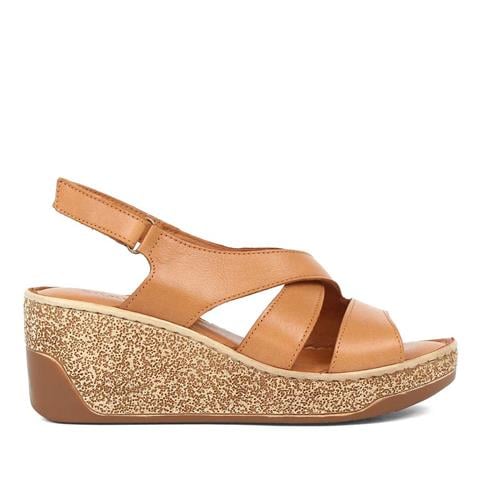 Kadın Taba Bantlı Dolgu Topuklu Deri Sandalet