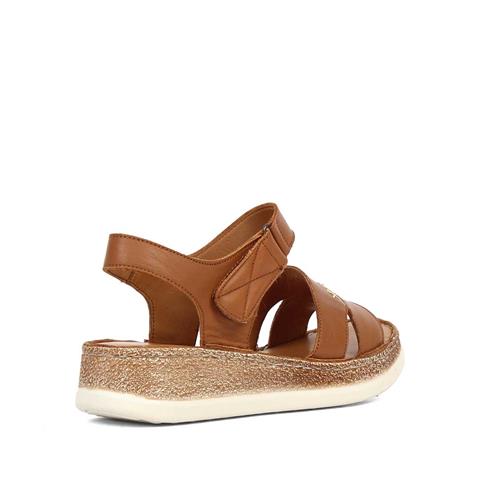 Kadın Taba Bantlı Dolgu Topuklu Deri Sandalet