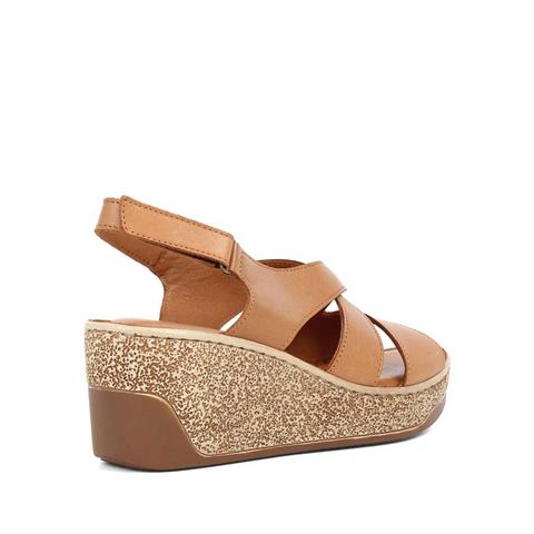 Kadın Taba Bantlı Dolgu Topuklu Deri Sandalet