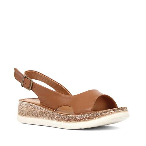 Kadın Taba Tokalı Dolgu Topuklu Deri Sandalet