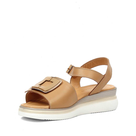 Kadın Ten Bilekten Tokalı Deri Sandalet