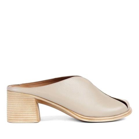 Kadın Vizon Önü Kapalı Topuklu Deri Terlik