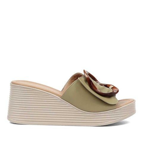 Celal Gültekin Kadın Yeşil Dolgu Topuklu Deri Terlik