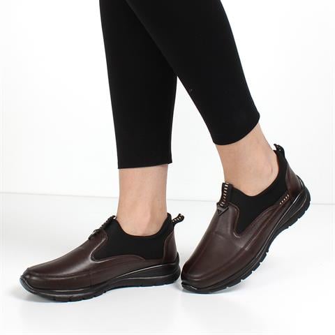 Kadın Kahverengi Tokalı Deri Ayakkabı