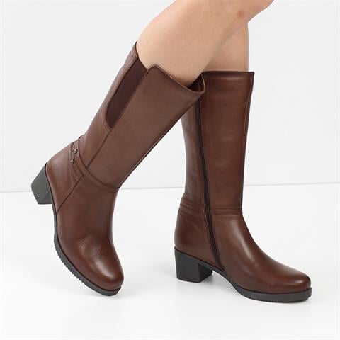 Kadın Kahverengi Fermuarlı Topuklu Deri Çizme