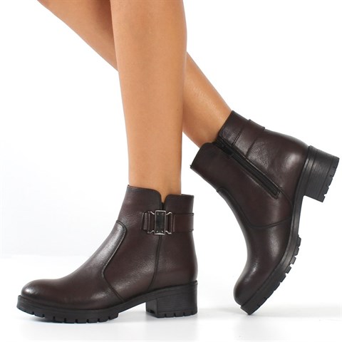 Kadın Kahverengi Fermuarlı Tokalı Deri Bot