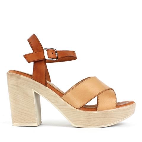 Kadın Kum Bilekten Bantlı Topuklu Deri Sandalet