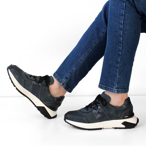 Erkek Lacivert Bağcıklı Kalın Tabanlı Nubuk Deri Sneaker