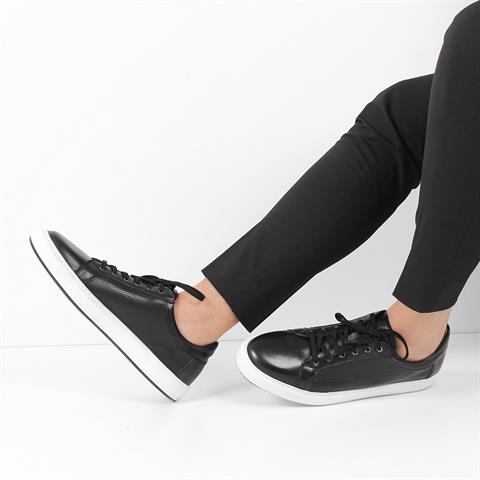 Erkek Siyah Bağcıklı Kalın Tabanlı Deri Sneaker
