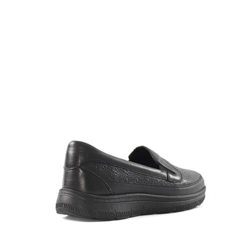 Kadın Siyah Lastikli Desenli Deri Ayakkabı