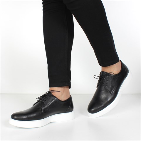 Erkek Siyah Bağcıklı Kalın Tabanlı Deri Günlük Ayakkabı