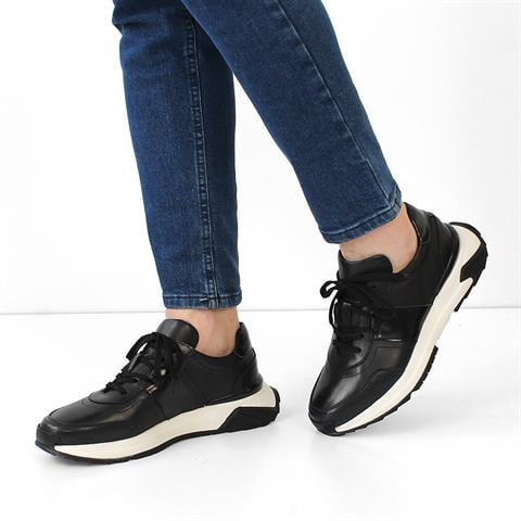 Erkek Siyah Bağcıklı Kalın Tabanlı Deri Sneaker