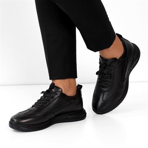 Erkek Siyah Bağcıklı Kalın Tabanlı Deri Günlük Ayakkabı