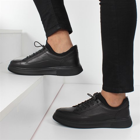 Erkek Siyah Bağcıklı Kalın Tabanlı Deri Günlük Ayakkabı