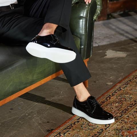 Erkek Siyah Bağcıklı Kalın Tabanlı Rugan Deri Günlük Ayakkabı