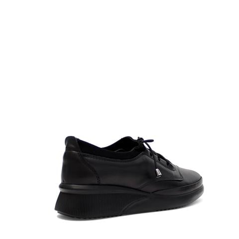 Kadın Siyah Bağcıklı Dolgu Topuklu Deri Ayakkabı