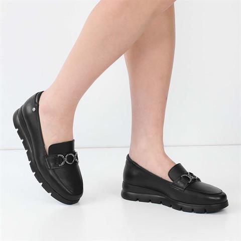 Kadın Siyah Tokalı Kalın Tabanlı Deri Loafer