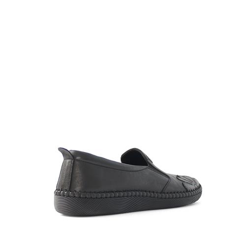 Kadın Siyah Lastikli Çiçek Desenli Deri Ayakkabı