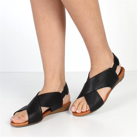 Kadın Siyah Arkası Lastikli Çapraz Bantlı Deri Sandalet