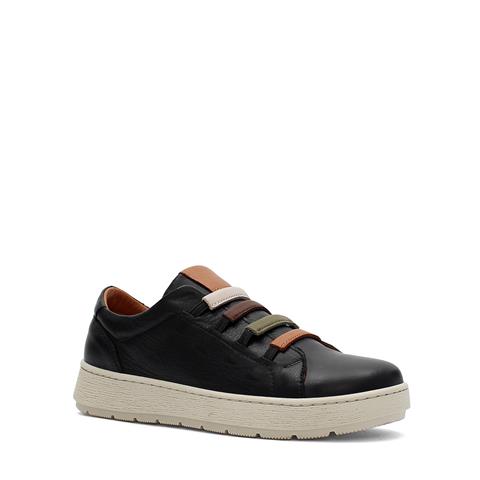 Kadın Siyah Bağcıklı Kalın Tabanlı Deri Ayakkabı