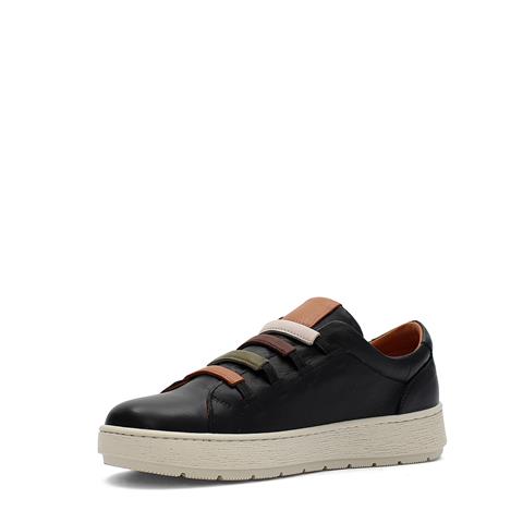 Kadın Siyah Bağcıklı Kalın Tabanlı Deri Ayakkabı