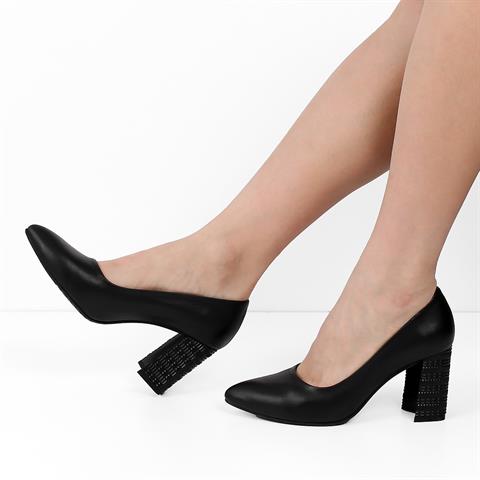 Kadın Siyah Topuklu Deri Klasik Ayakkabı
