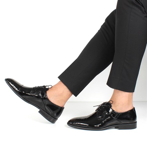 Erkek Siyah Bağcıklı Rugan Deri Klasik Ayakkabı