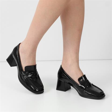 Kadın Siyah Kalın Topuklu Rugan Deri Klasik Ayakkabı