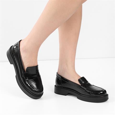 Kadın Siyah Rugan Deri Loafer