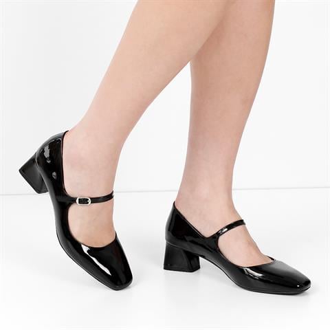 Kadın Siyah İnce Bantlı  Rugan Deri Klasik Ayakkabı