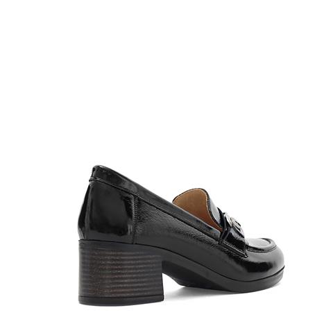 Kadın Siyah Tokalı Rugan Deri Klasik Ayakkabı